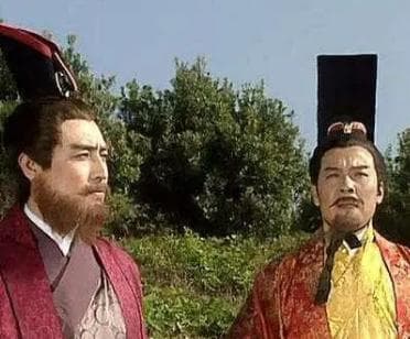 三顾茅庐：诸葛亮的加入对刘备命运的影响