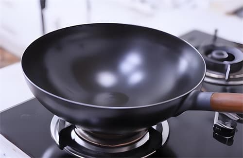 新锅铁锅开锅的最佳方法是什么