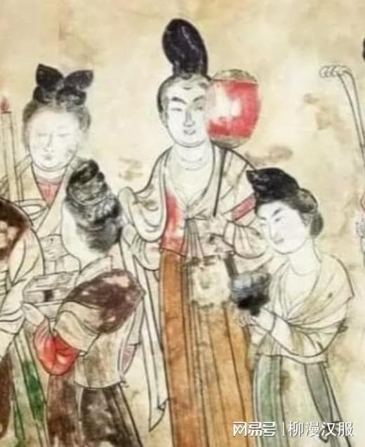 柳漫时代：服饰与权力，女性身体在历史长河中的规训与解放