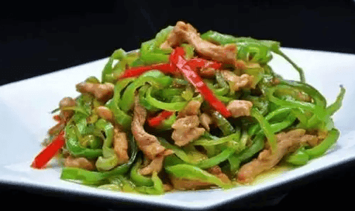 青椒肉丝的秘密：五星级大厨都在用的家常菜秘籍！一道菜让你秒变厨神！