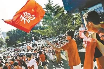 高考成绩不理想，是上民办本科院校好还是去复读好？