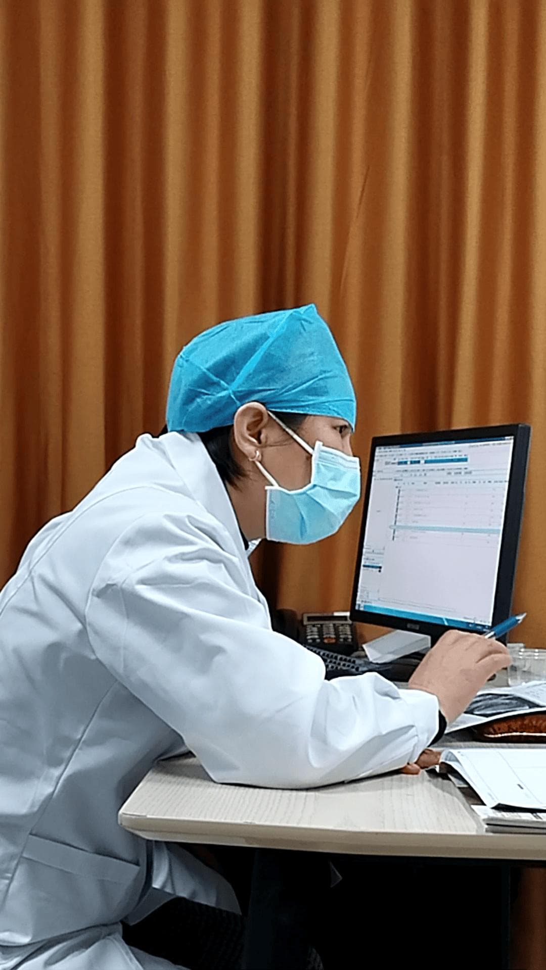 周征教授：平衡生活，远离妇科炎症
