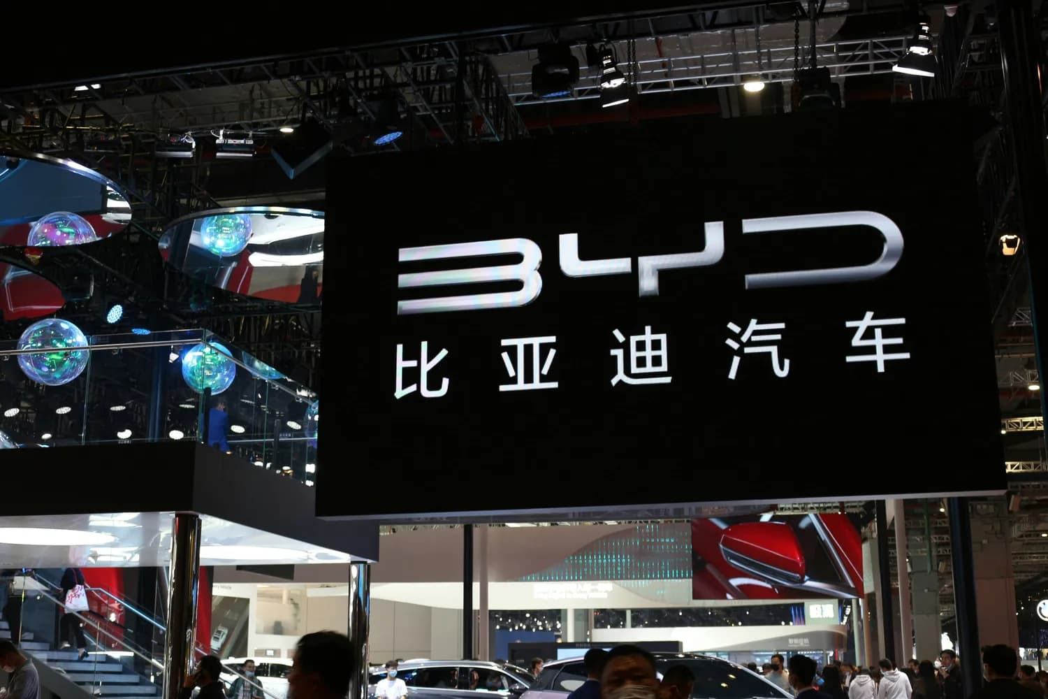 比亚迪、红旗、吉利：国产车标的秘密