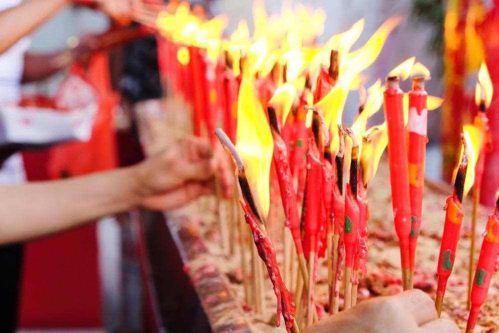 当春节祈福遇上赛博玄学：理性青年的非理性避难所
