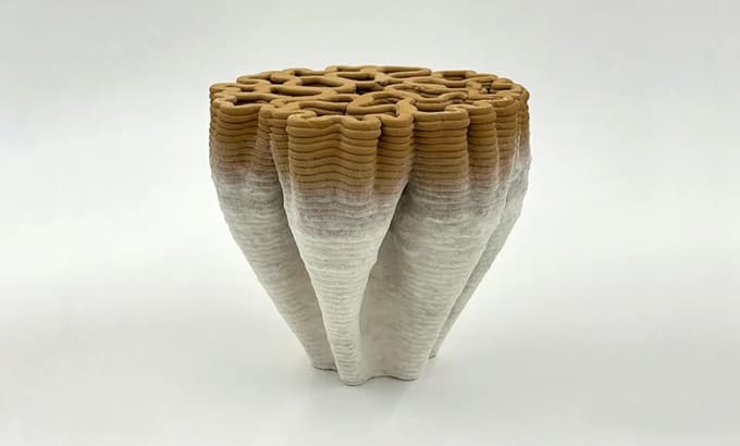 一项新颖的生物制造解决方案，bioMATTERS使用粘土和菌丝体3D打印家居物品