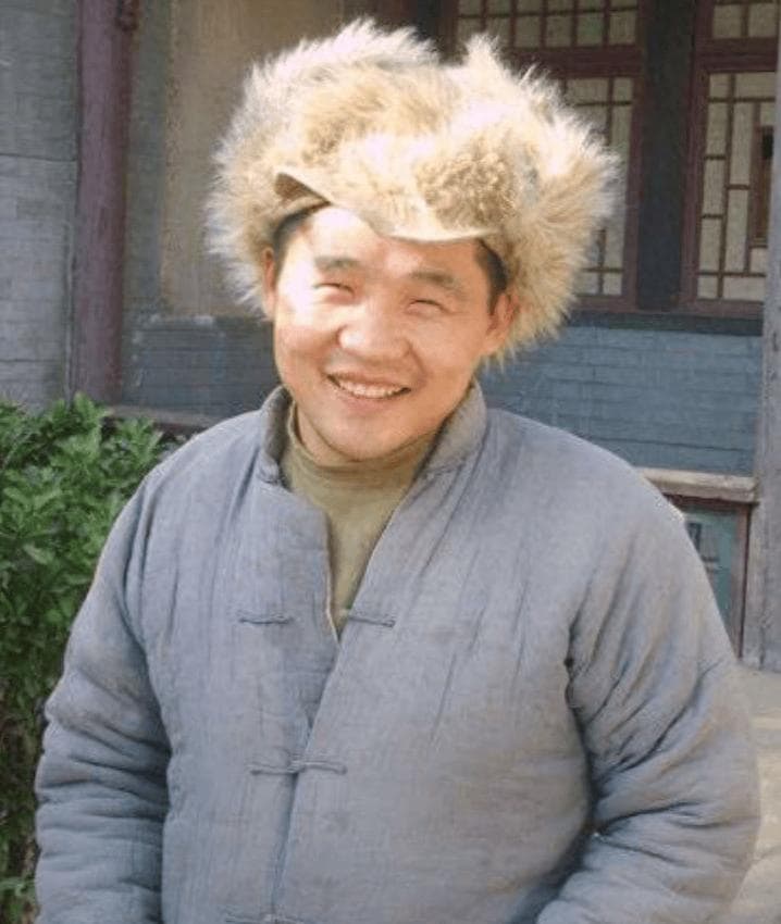 演员来喜：演技出神入化，去相亲吓跑丈母娘，结婚后三撕离婚协议