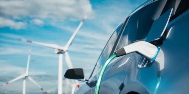 一次性讲清楚，新能源车VS燃油车：未来之战，谁主沉浮？