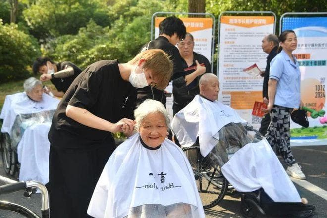 让老年人温暖过冬！湘潭市开展敬老爱老系列活动