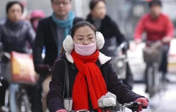 为什么换季之时，大家的衣着差异总是那么大？
