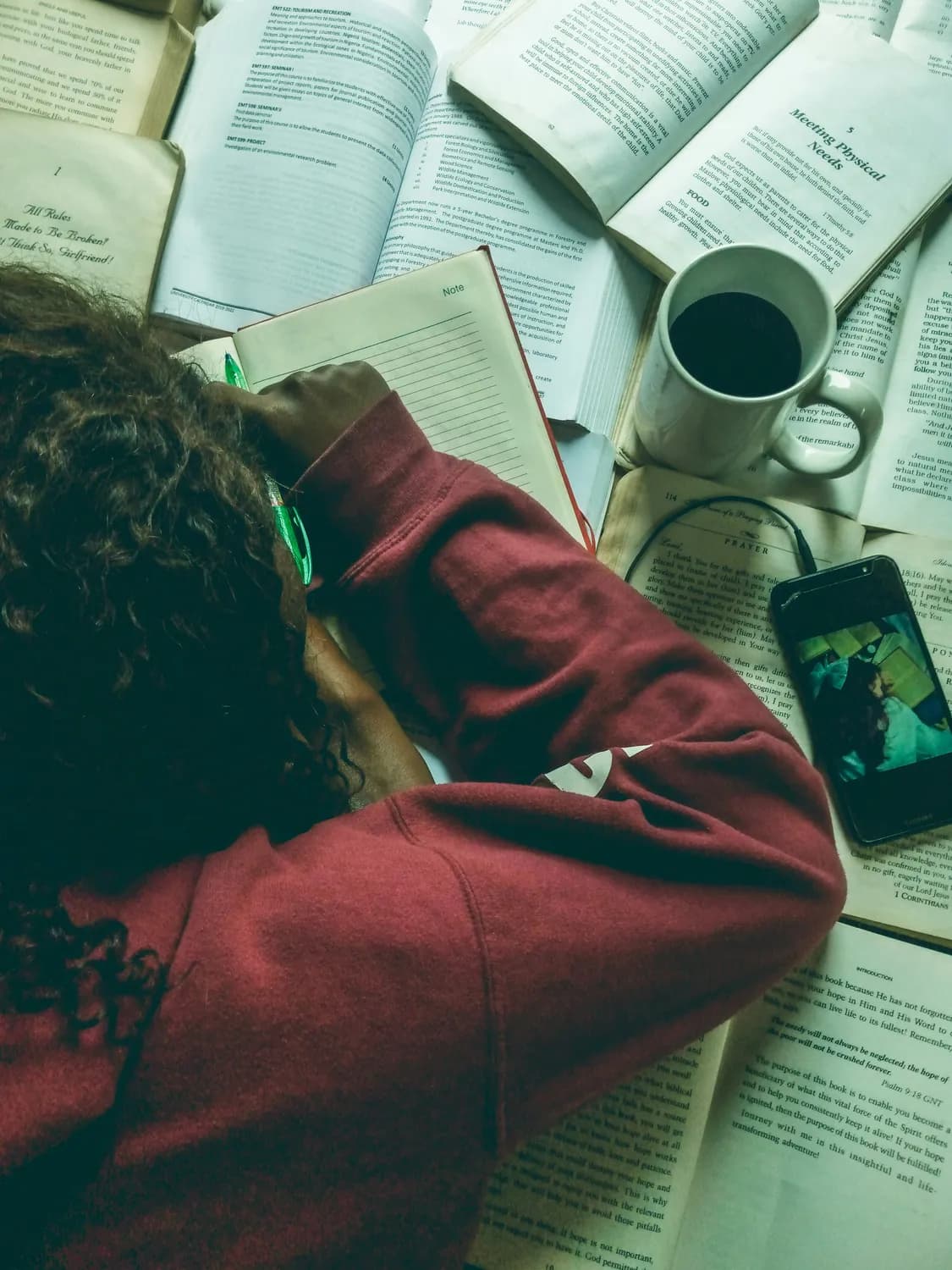 期末考试季，大学生如何保持心理健康？