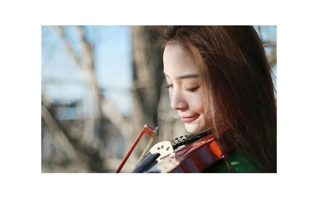 如何跟一个刚认识的女孩聊天？提高情商的六大建议
