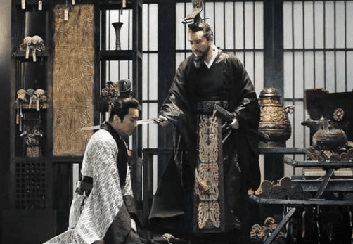 探究曹操与曹丕称帝之谜
