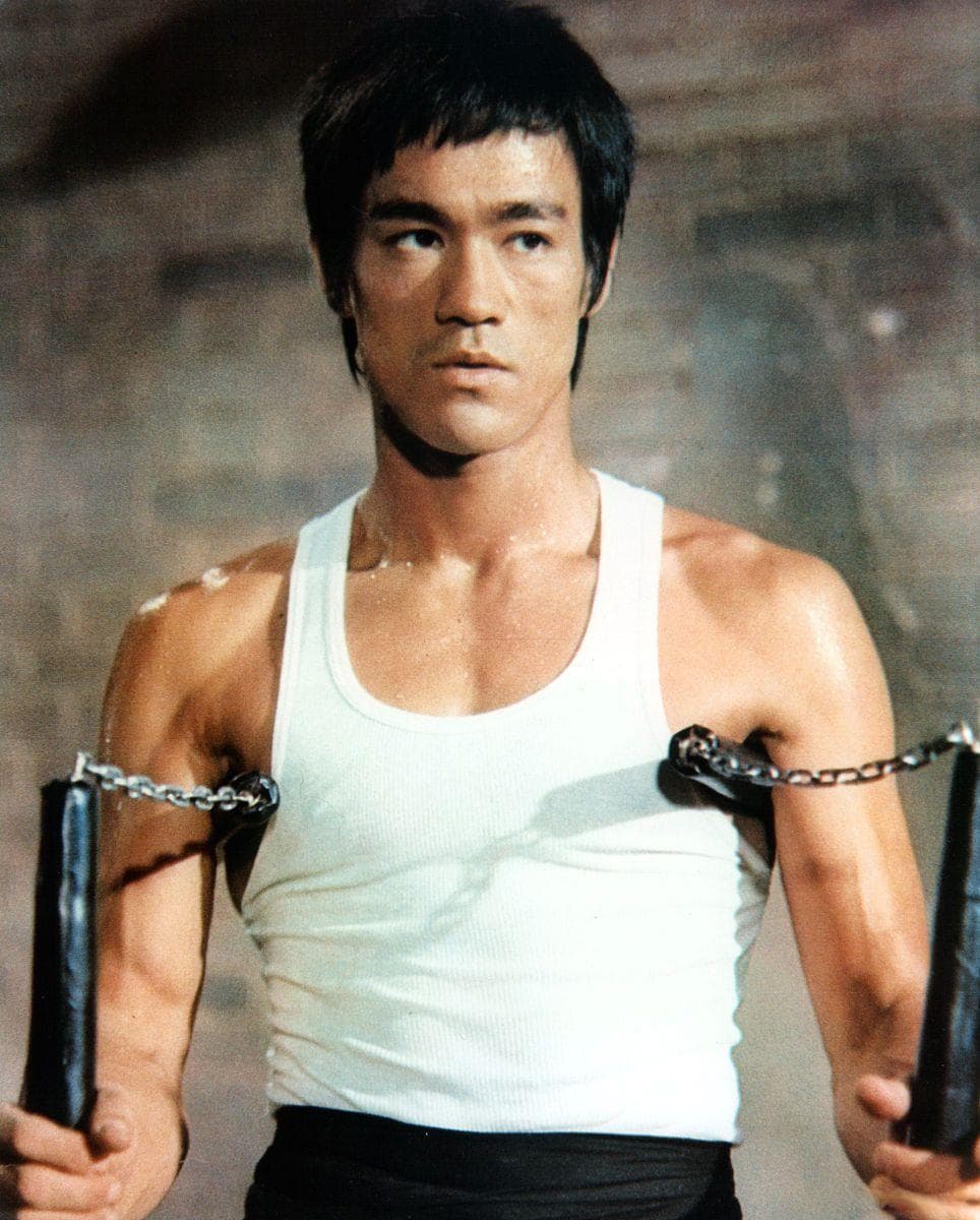 李小龙：从街头少年到全球武术传奇，如何实现不可能的突破