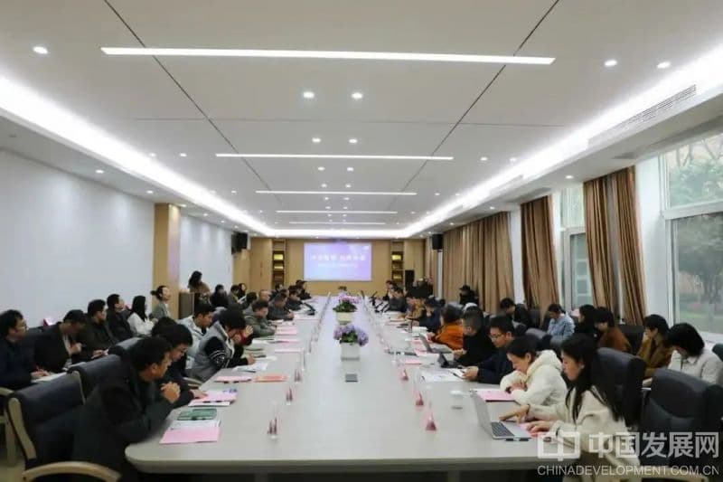浙江金华这所高中首次发布高考经验总结报告，江、浙两地名师名校长齐聚共话高中教育