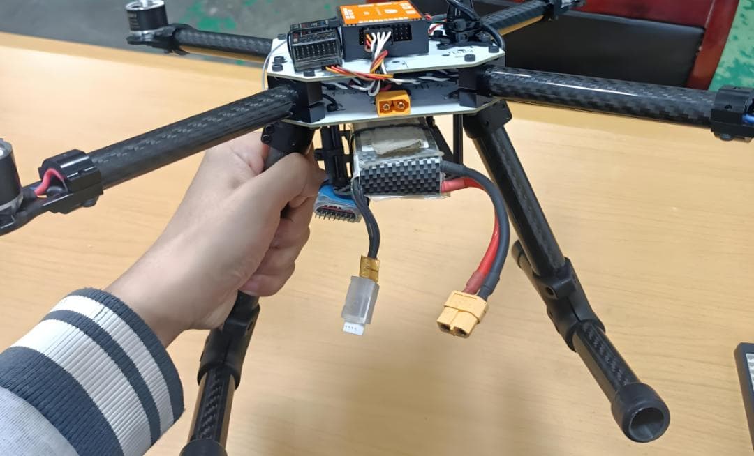无人机飞行控制器技术详解：功能、构成与工作原理