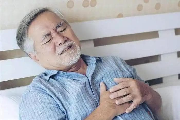 医学研究：每天吃豆腐喝豆浆的老人，不出半年，身体或有4大改善