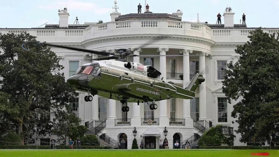 VH-92A飞入白宫有多难？“海军陆战队一号”更换机型迟到整七年