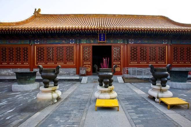 北京十大著名寺庙：历史与文化的瑰宝