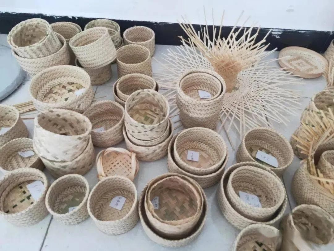 如何振兴传统手工艺发展？
