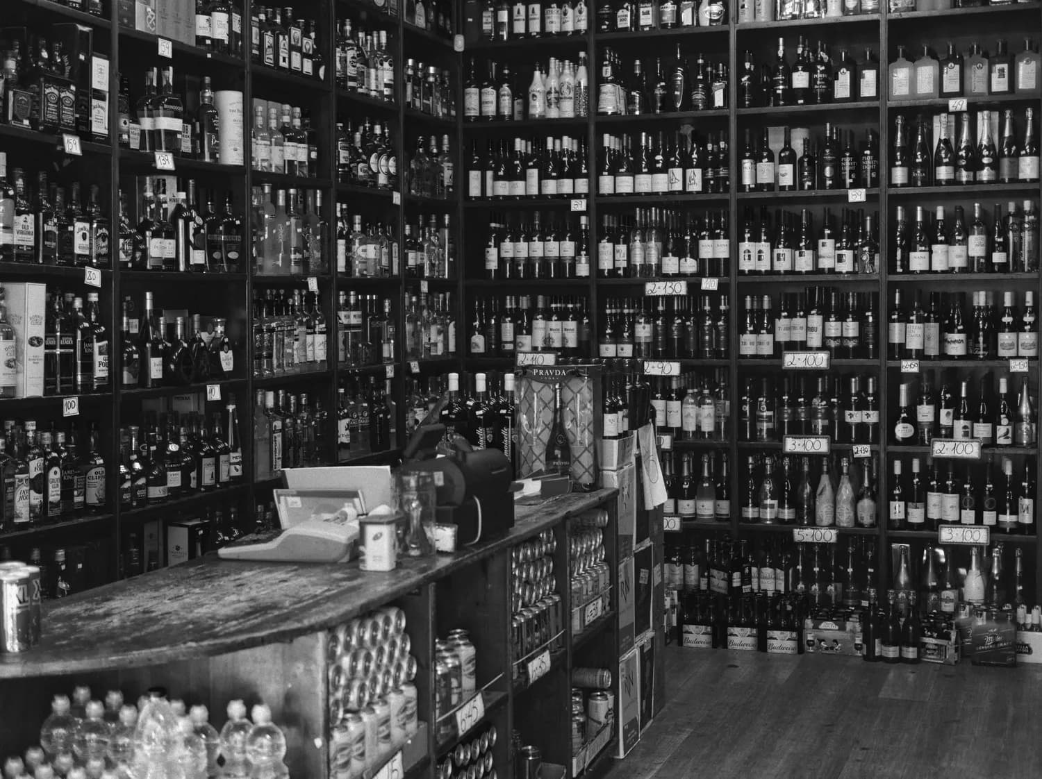 茅台酒价60年涨161万倍，折射中国经济变迁