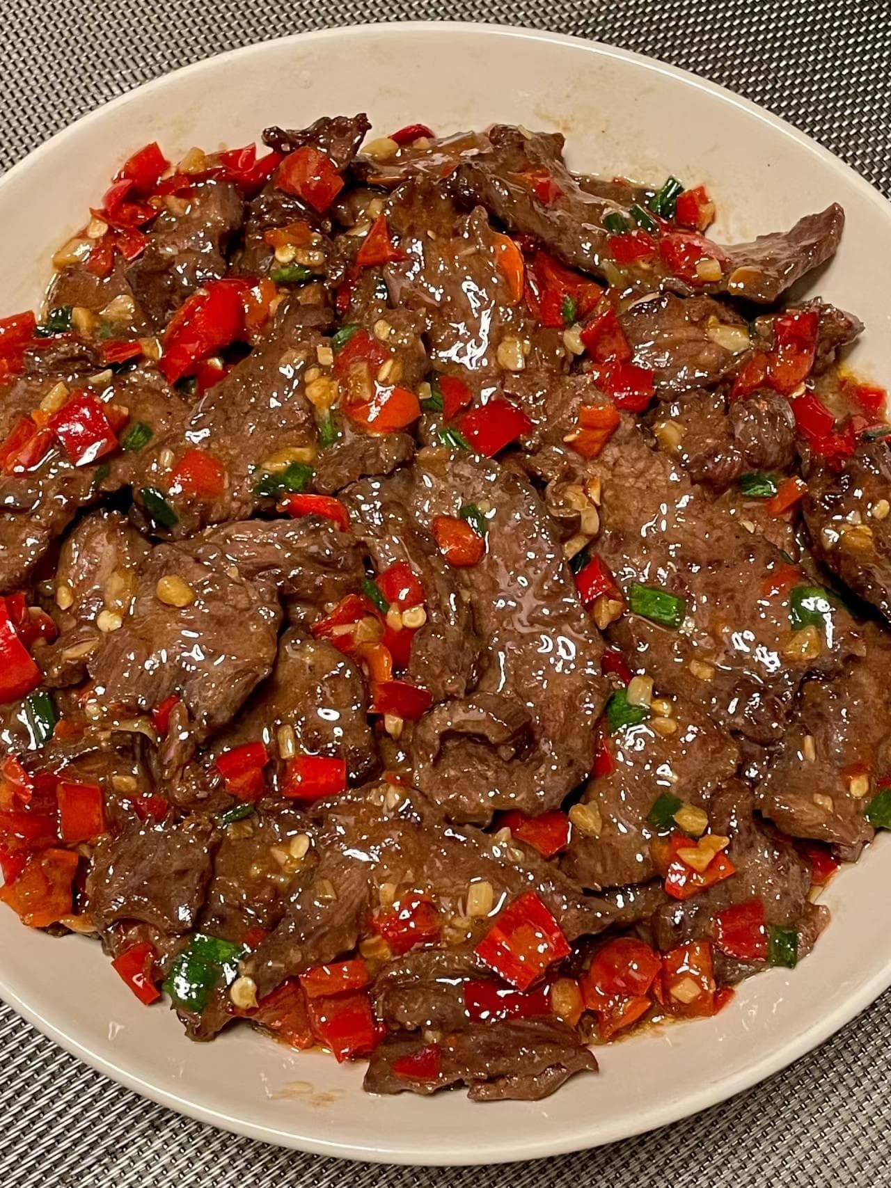 剁椒牛肉制作攻略：新手必看的4个关键步骤
