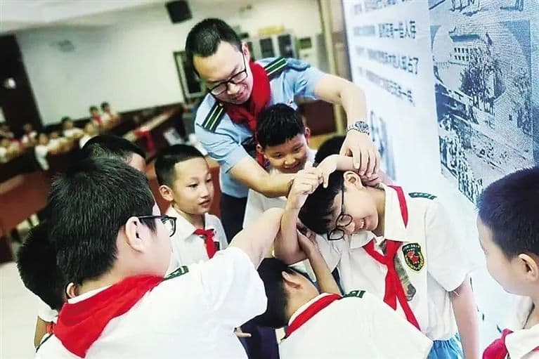 沧州市第二实验小学开展国防教育主题活动