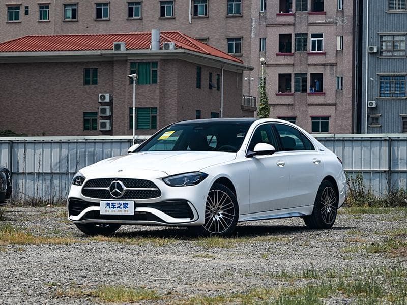 W205的保养成本高吗？