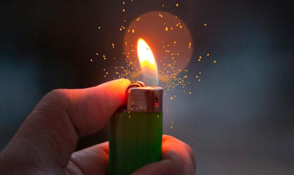ZIPPO打火机版本区别：ZIPPO火机下面的字母是什么意思