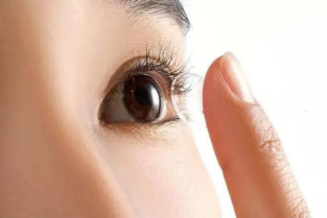 隐形眼镜的参数选择