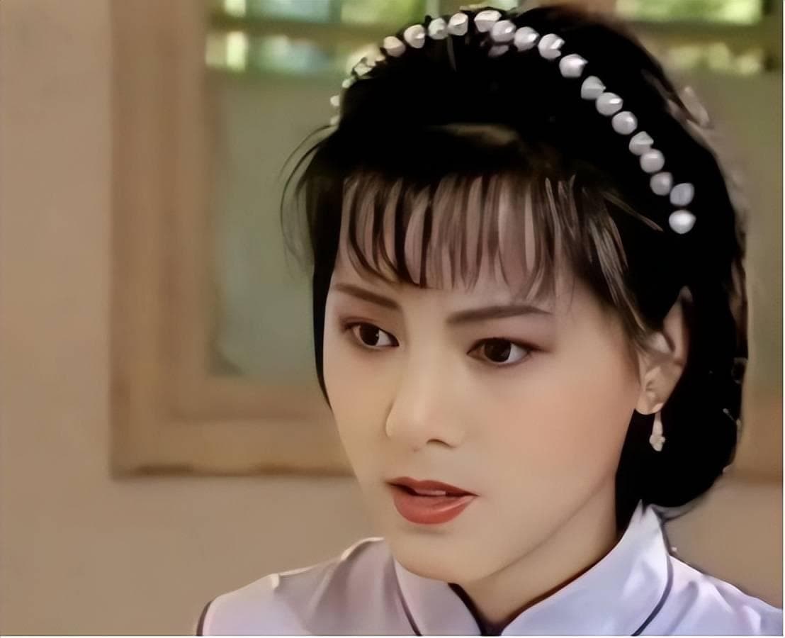 难怪王扶林导演非要把她“化丑”，当年的她漂亮到欧阳奋强不敢看