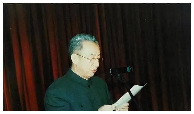 邹家华：邹韬奋的儿子，叶剑英元帅的女婿，今年96岁，身体康健