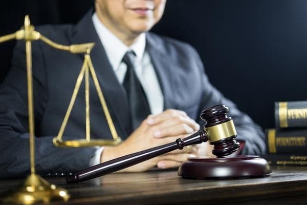 两阶层犯罪体系：理论基础与中国实践