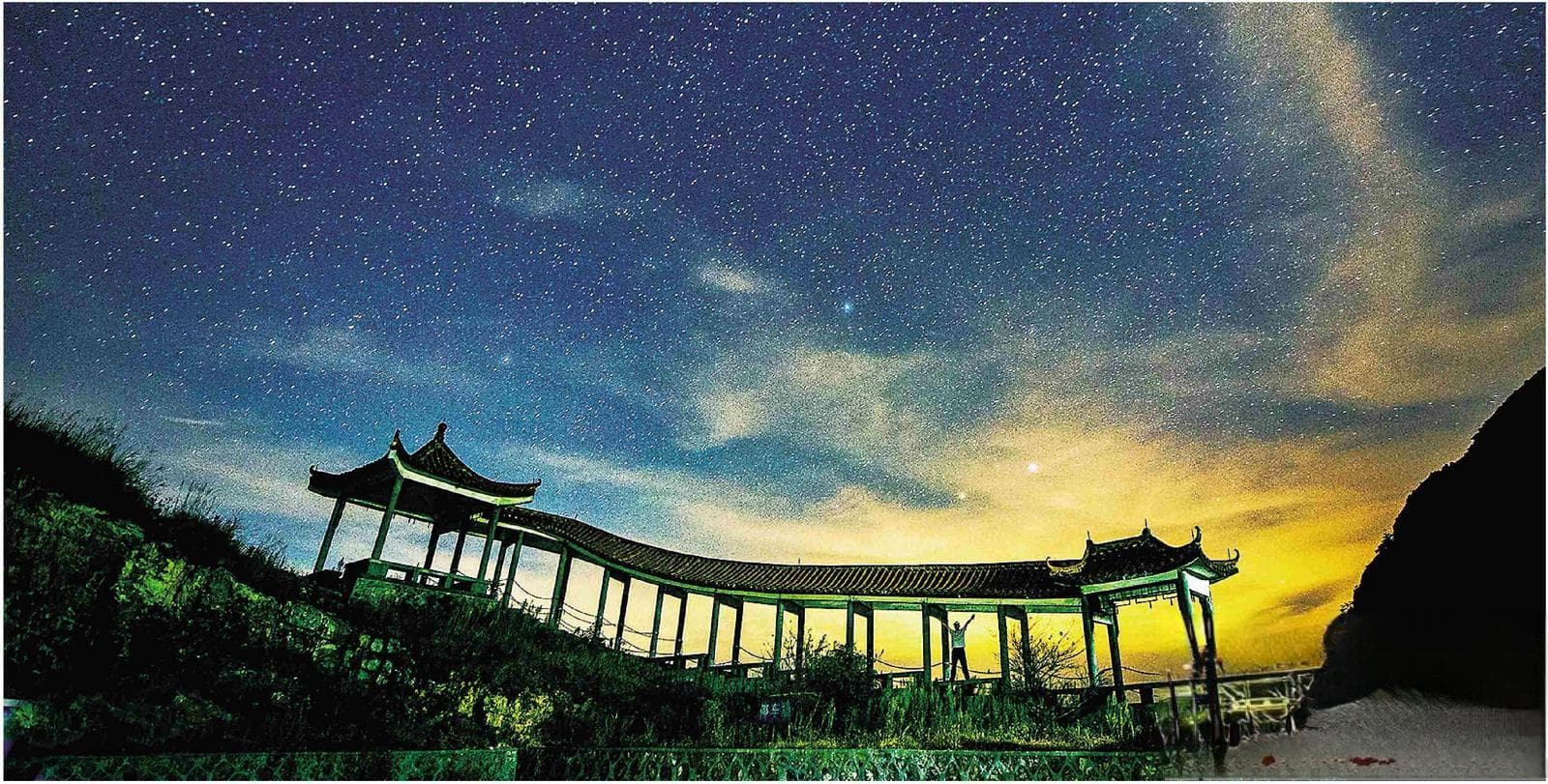 坐上高铁到梅县