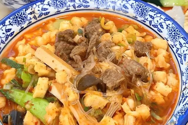 西安面食大起底：biangbiang面、羊肉泡馍等8种经典美食推荐