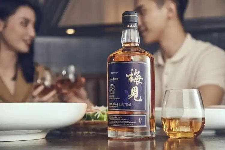 旗下梅见陷“辱女”争议，强营销也难补江小白短板？