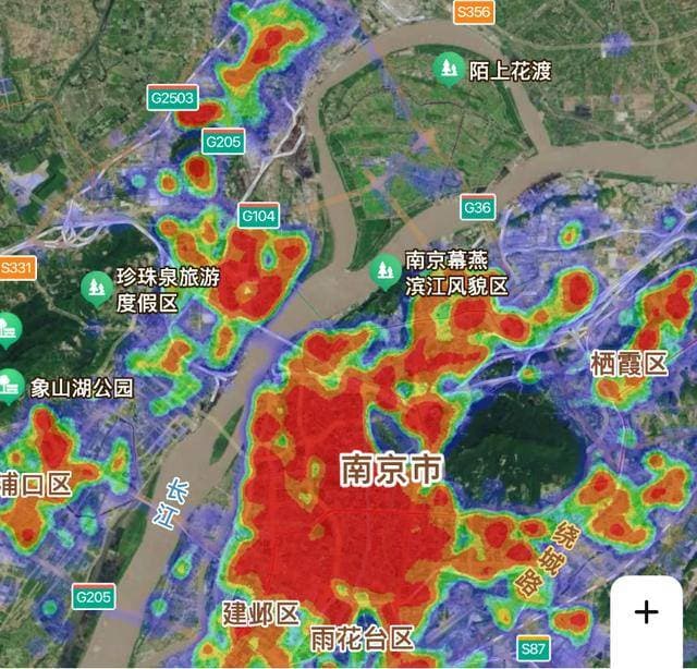 南京与苏州的热力图对比，宛如生动的城市活力画卷，揭示两座城市