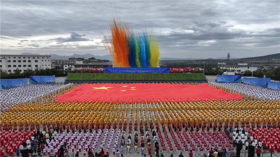 56国选手齐聚登封，第十三届郑州国际少林武术节开幕