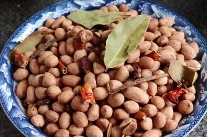 教你做一道家常美味：盐焗花生