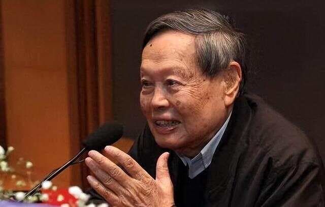 杨振宁的“长寿秘诀”：运动、饮水都靠边站，关键在于这4点