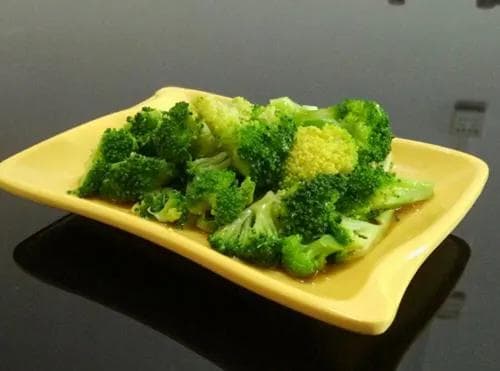 西兰花焯水几分钟能熟透?西兰花焯水用冷水还是热水好