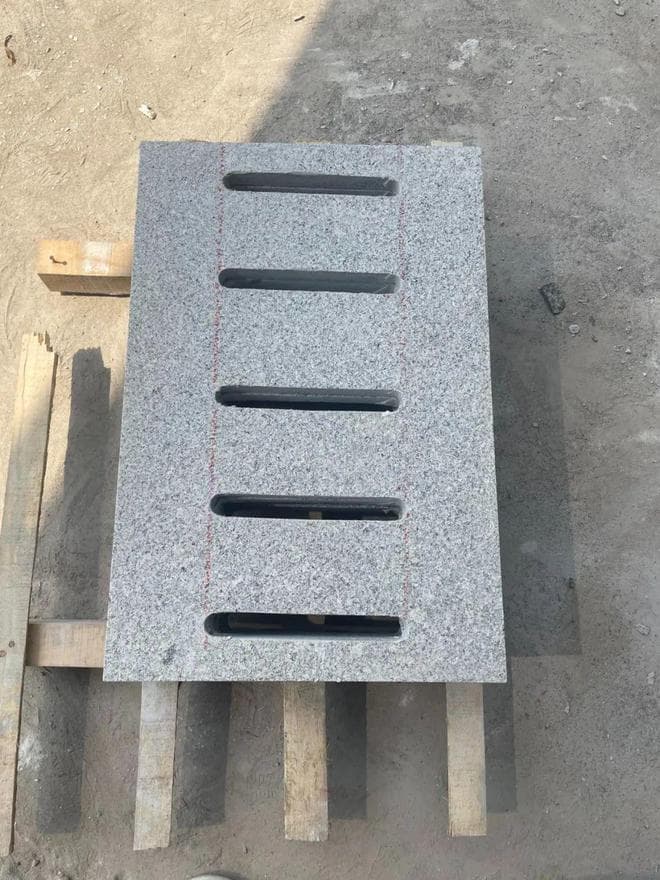 石材边角掉渣是与石材密度风化程度有关吗？