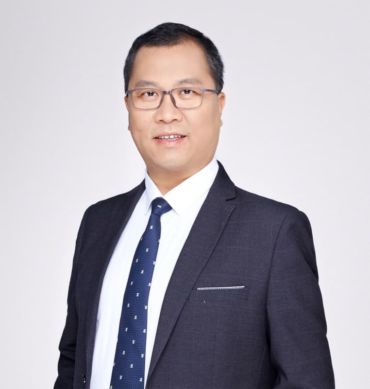 郭雪峰：单分子电子学领域的引领者