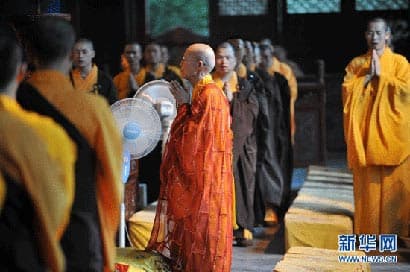 杭州灵隐寺为“最美司机”举行往生超度法会