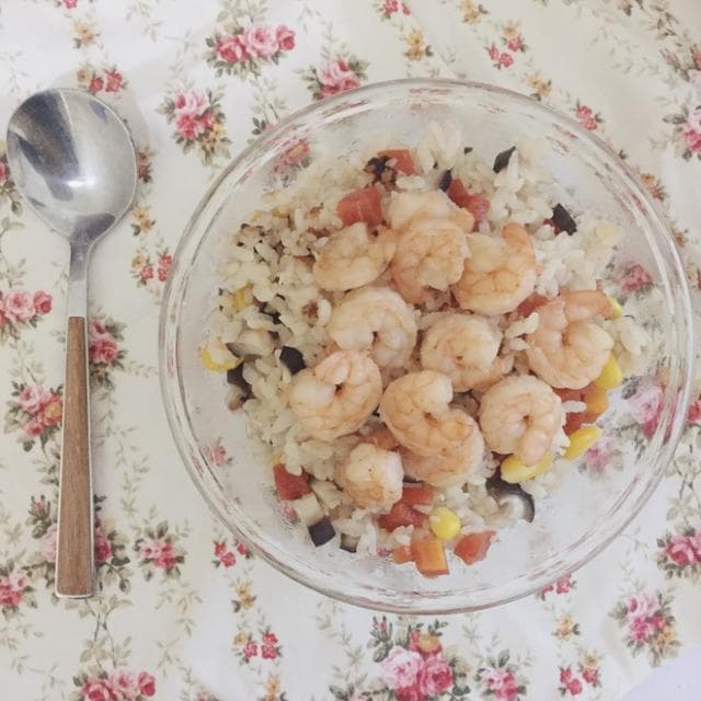虾仁电饭煲煲饭：简单美味的家常菜制作指南