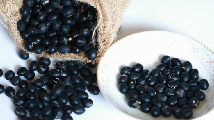 夏天上班犯困吃什么好？这些食物帮你提神醒脑