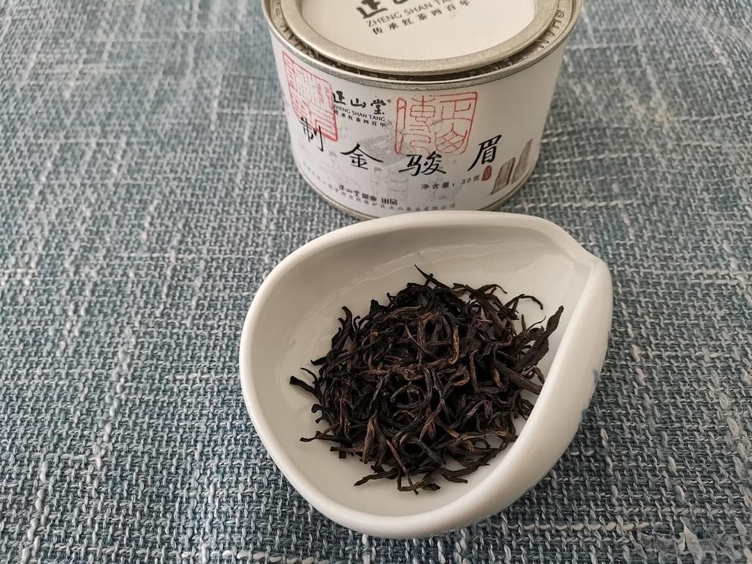 市面上金骏眉这么多，哪种才正宗？近万元每斤的价格千万别买错了