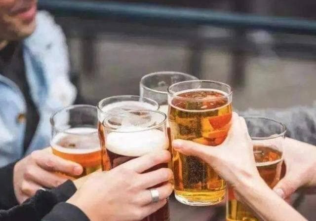 酒量能练大吗？医生提醒：若想减少伤害，建议做好5件事