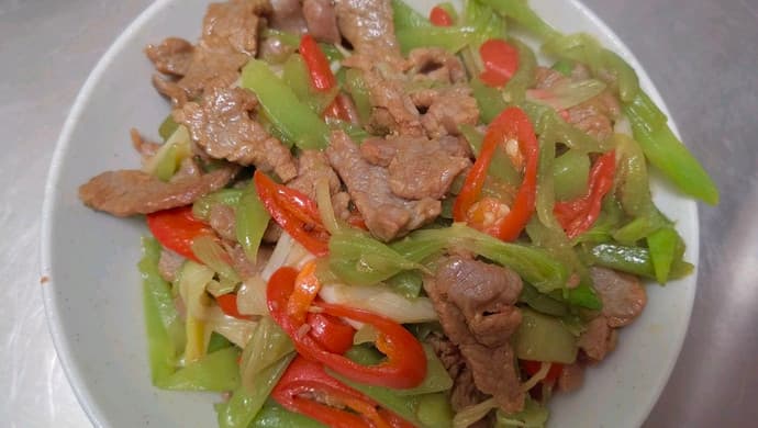 莴笋炒牛肉