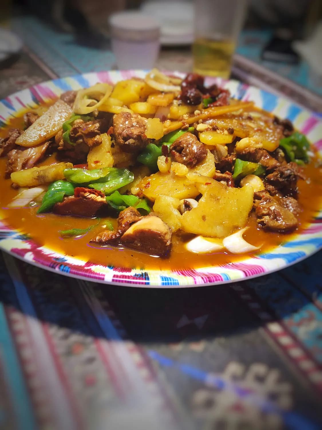 新疆大盘鸡的家常做法大揭秘！从选材到出锅全程详解