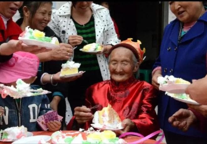 “老人过生日，过九不过十”：解读中国传统文化中的长寿习俗